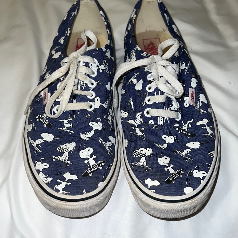 Mens Authentic style Snoopy Vans